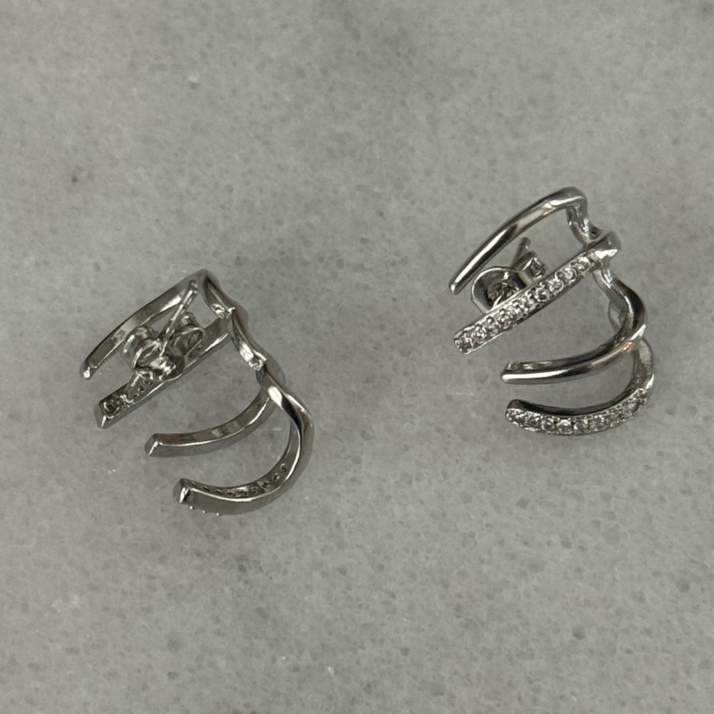 Sterling Silver Claw Multi Hoop Crystal Earrings 

Brand New - Picture 4 of 4